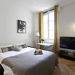 Designer Flat, Steps From Place Des Vosges, Le Marais