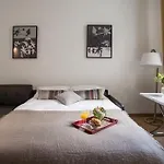 Designer Flat, Steps From Place Des Vosges, Le Marais