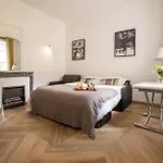 Designer Flat, Steps From Place Des Vosges, Le Marais