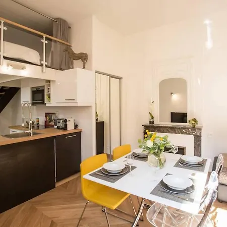 Designer Flat, Steps From Place Des Vosges, Le Marais * Paris